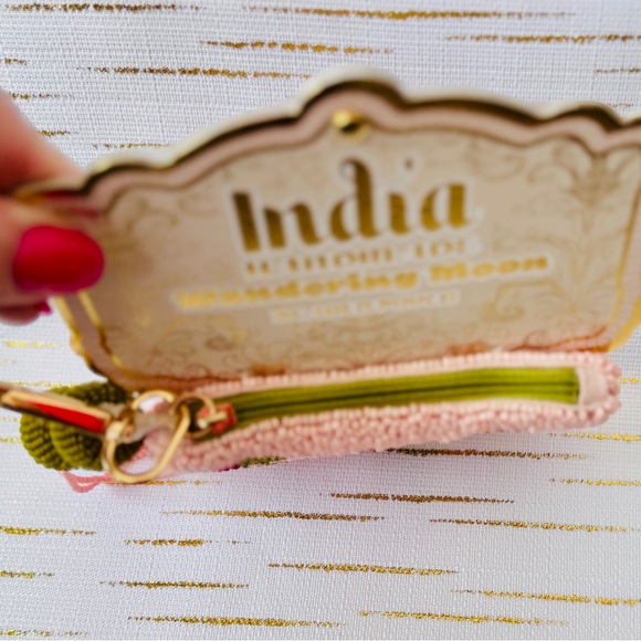 Wandering Moon Beaded Olive Martini Coin Pouch NWT Pink Glass Beads - Picture 3 of 6